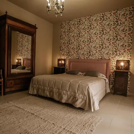Bed and Breakfast Ca'du Lin - Jacuzzi E Piscina Cisterna dʼAsti