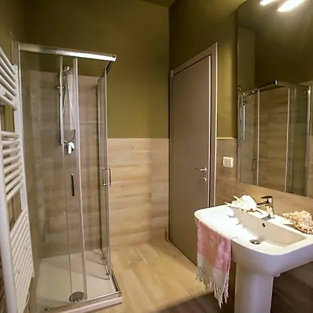 Ca'du Lin - Jacuzzi E Piscina Bed and breakfast Cisterna dʼAsti