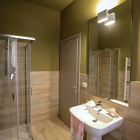Ca'du Lin - Jacuzzi E Piscina Bed and breakfast 4*