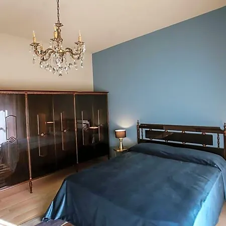 Bed and breakfast Ca'du Lin - Jacuzzi E Piscina Cisterna dʼAsti