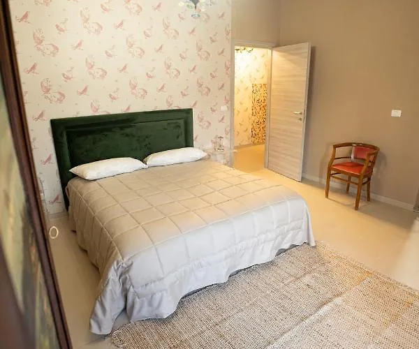 فندق مبيت وإفطار Ca'du Lin - Jacuzzi E Piscina 4*